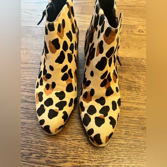 Cole Haan Cheetah Print Calf Hair Block Heel Booties Size 8 Grand Series - Picture 3 of 10